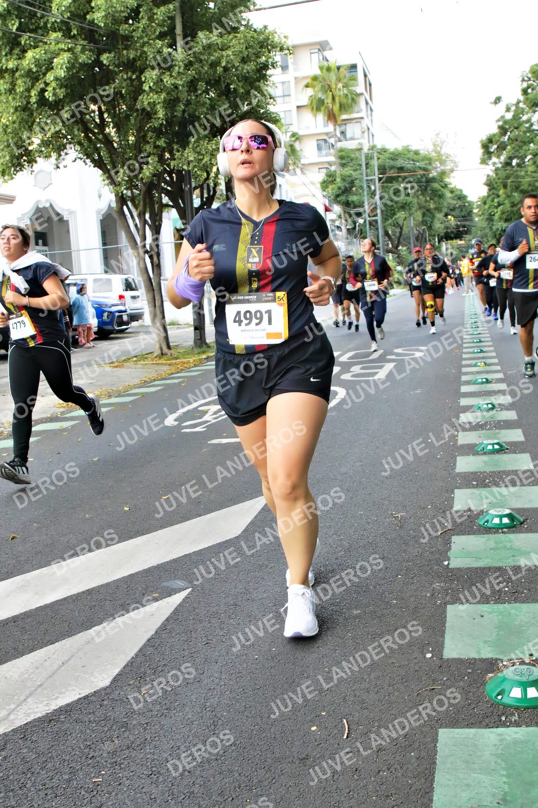 Foto de la X Carrera Leones Negros Red Cola 2026 en Rectoría General de la UdeG, Av. Juárez 976 (meta en Av. Enrique Díaz de León y Pedro Moreno), Guadalajara a las 07:14 · dorsal 4991, 4779