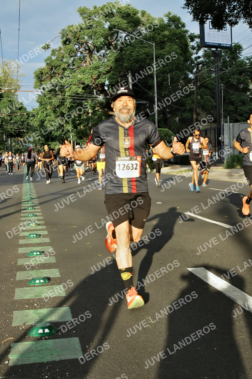 Foto de la X Carrera Leones Negros Red Cola 2026 en Rectoría General de la UdeG, Av. Juárez 976 (meta en Av. Enrique Díaz de León y Pedro Moreno), Guadalajara a las 07:38 · dorsal 12632, 553