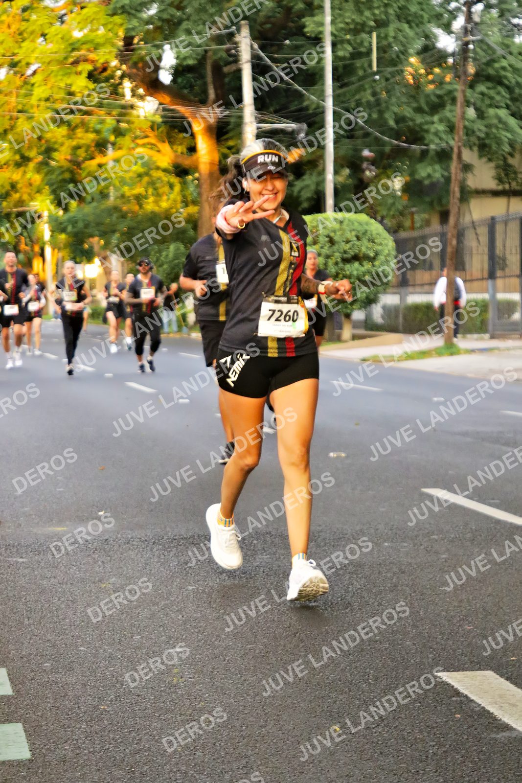 Foto de la X Carrera Leones Negros Red Cola 2026 en Rectoría General de la UdeG, Av. Juárez 976 (meta en Av. Enrique Díaz de León y Pedro Moreno), Guadalajara a las 05:00 · dorsal 7260