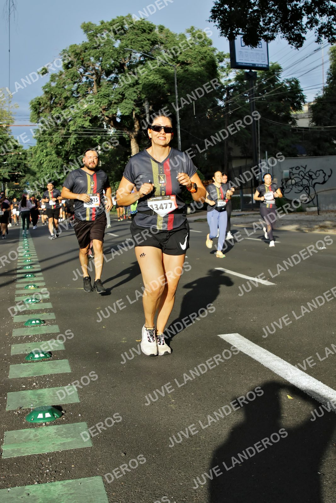 Foto de la X Carrera Leones Negros Red Cola 2026 en Rectoría General de la UdeG, Av. Juárez 976 (meta en Av. Enrique Díaz de León y Pedro Moreno), Guadalajara a las 07:57 · dorsal 13477, 915