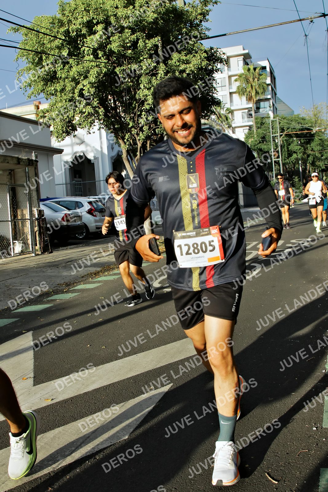 Foto de la X Carrera Leones Negros Red Cola 2026 en Rectoría General de la UdeG, Av. Juárez 976 (meta en Av. Enrique Díaz de León y Pedro Moreno), Guadalajara a las 07:50 · dorsal 12805, 1145