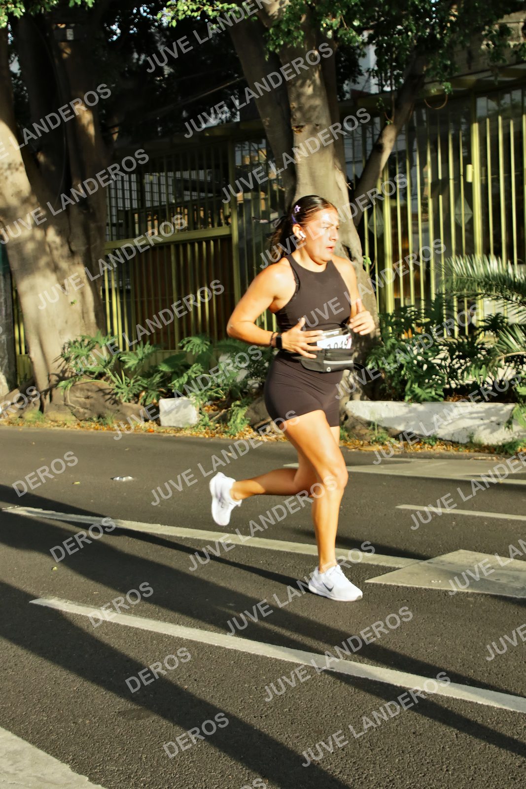 Foto de la X Carrera Leones Negros Red Cola 2026 en Rectoría General de la UdeG, Av. Juárez 976 (meta en Av. Enrique Díaz de León y Pedro Moreno), Guadalajara a las 07:37