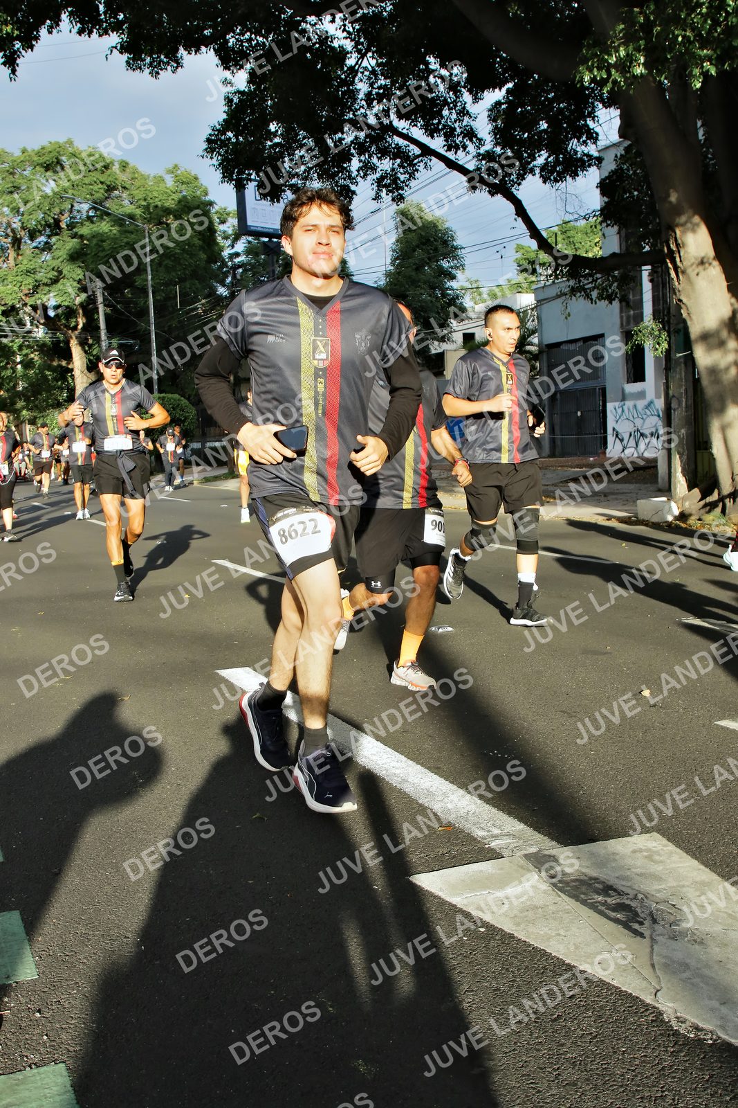 Foto de la X Carrera Leones Negros Red Cola 2026 en Rectoría General de la UdeG, Av. Juárez 976 (meta en Av. Enrique Díaz de León y Pedro Moreno), Guadalajara a las 07:47 · dorsal 8622, 900