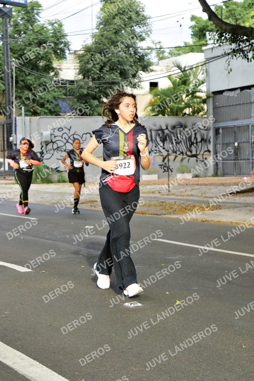 Foto de la X Carrera Leones Negros Red Cola 2026 en Rectoría General de la UdeG, Av. Juárez 976 (meta en Av. Enrique Díaz de León y Pedro Moreno), Guadalajara a las 08:13