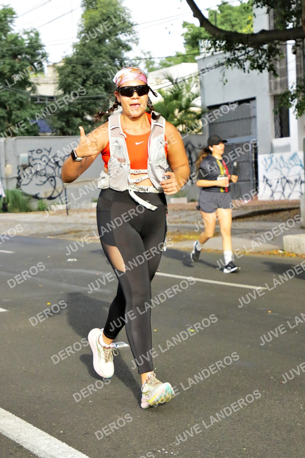 Foto de la X Carrera Leones Negros Red Cola 2026 en Rectoría General de la UdeG, Av. Juárez 976 (meta en Av. Enrique Díaz de León y Pedro Moreno), Guadalajara a las 08:05