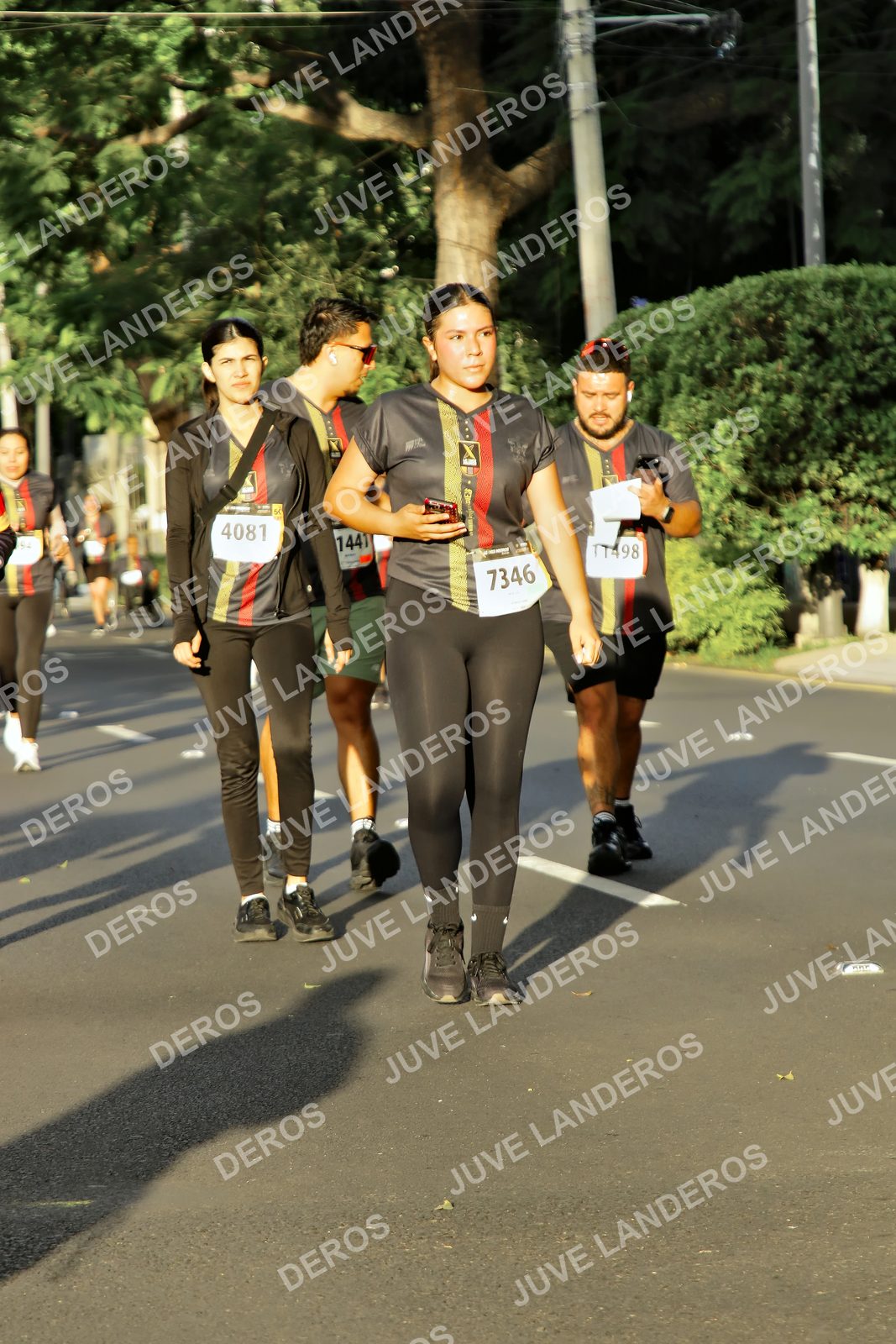Foto de la X Carrera Leones Negros Red Cola 2026 en Rectoría General de la UdeG, Av. Juárez 976 (meta en Av. Enrique Díaz de León y Pedro Moreno), Guadalajara a las 07:30 · dorsal 7346, 4081, 1441