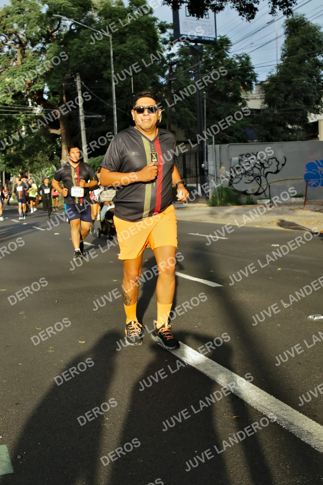 Foto de la X Carrera Leones Negros Red Cola 2026 en Rectoría General de la UdeG, Av. Juárez 976 (meta en Av. Enrique Díaz de León y Pedro Moreno), Guadalajara a las 07:36 · dorsal 5061