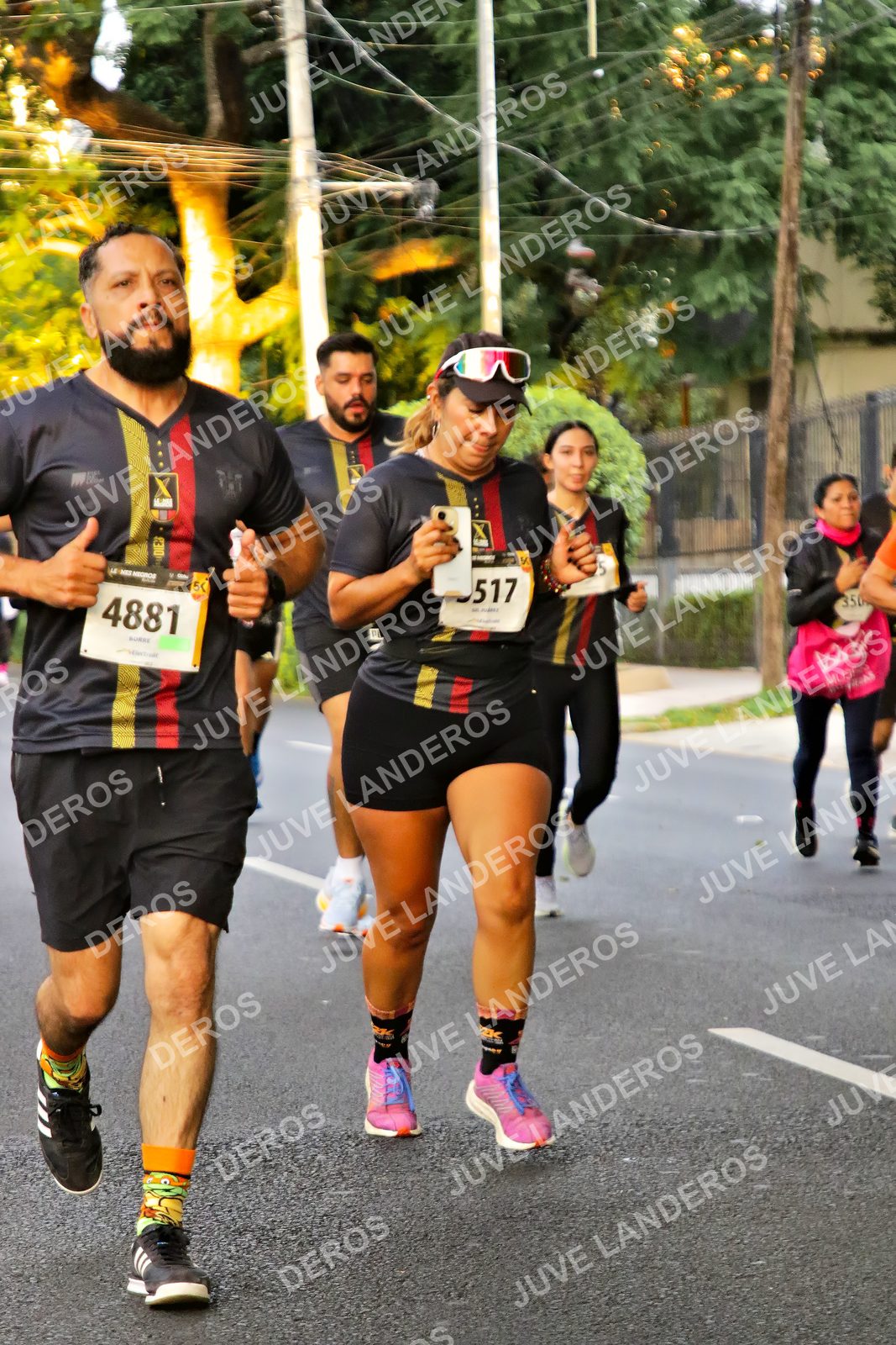 Foto de la X Carrera Leones Negros Red Cola 2026 en Rectoría General de la UdeG, Av. Juárez 976 (meta en Av. Enrique Díaz de León y Pedro Moreno), Guadalajara a las 05:02 · dorsal 4881, 517