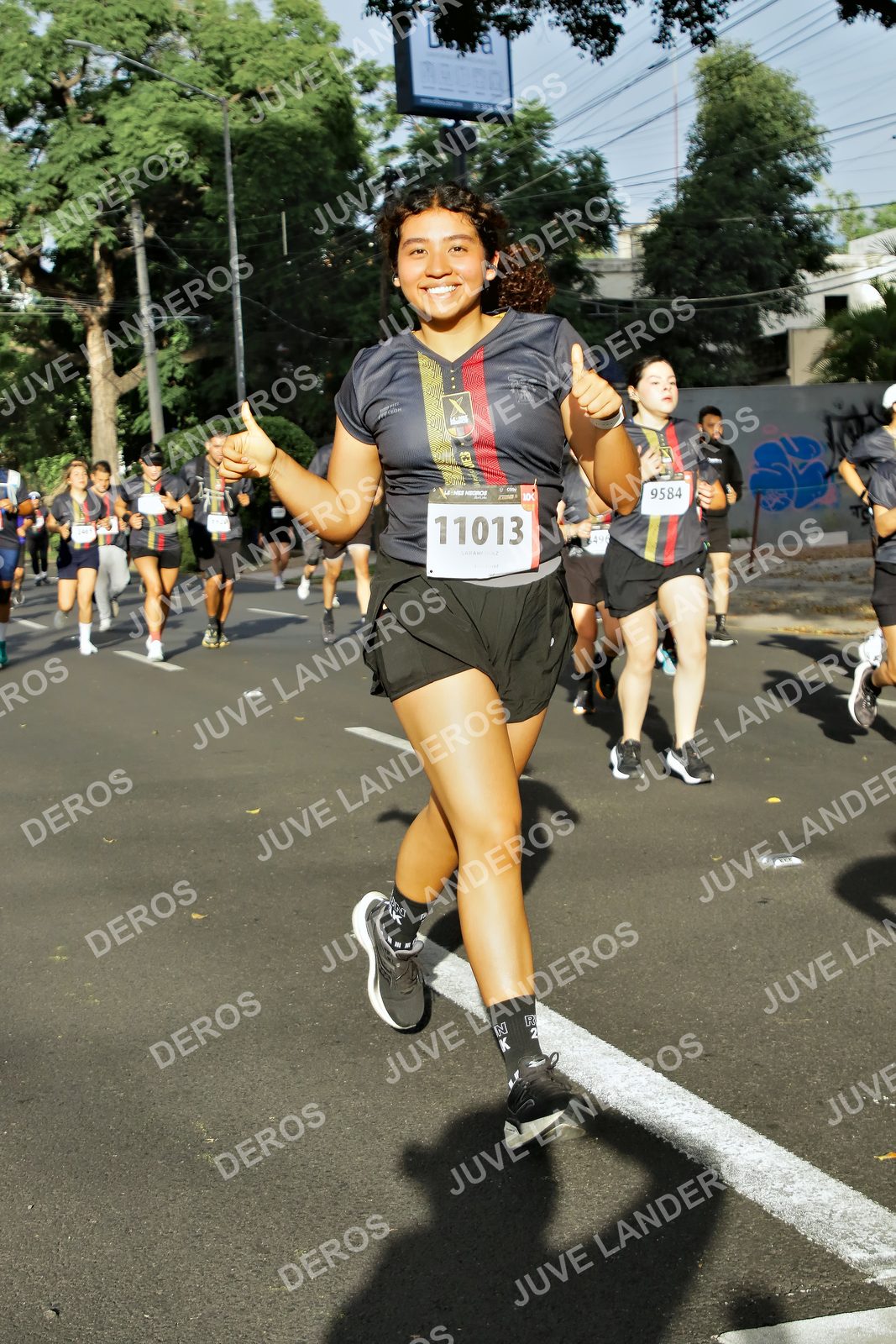 Foto de la X Carrera Leones Negros Red Cola 2026 en Rectoría General de la UdeG, Av. Juárez 976 (meta en Av. Enrique Díaz de León y Pedro Moreno), Guadalajara a las 07:59 · dorsal 11013, 9584
