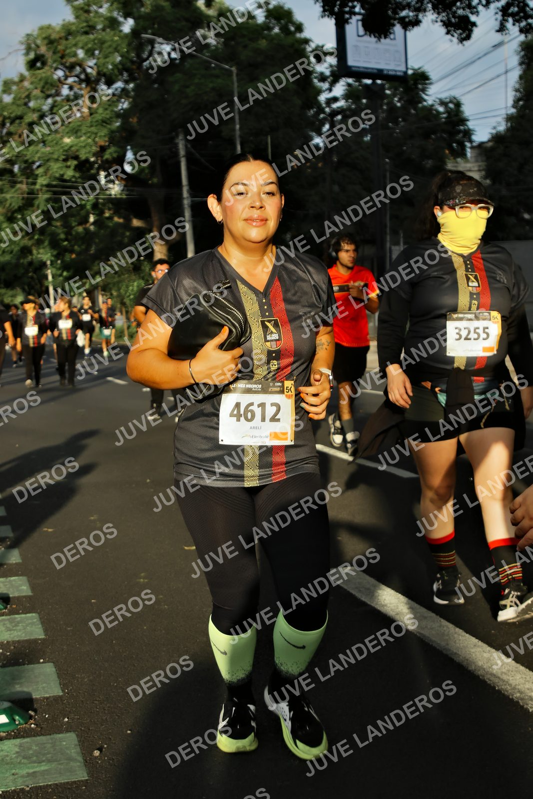 Foto de la X Carrera Leones Negros Red Cola 2026 en Rectoría General de la UdeG, Av. Juárez 976 (meta en Av. Enrique Díaz de León y Pedro Moreno), Guadalajara a las 07:31 · dorsal 3255, 4612