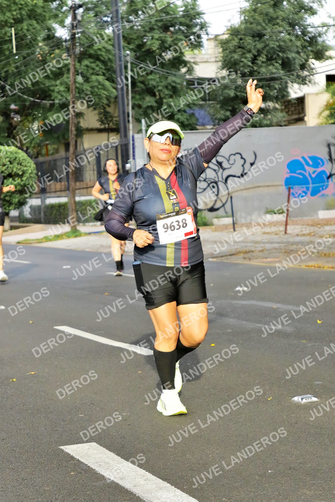 Foto de la X Carrera Leones Negros Red Cola 2026 en Rectoría General de la UdeG, Av. Juárez 976 (meta en Av. Enrique Díaz de León y Pedro Moreno), Guadalajara a las 08:06 · dorsal 9638