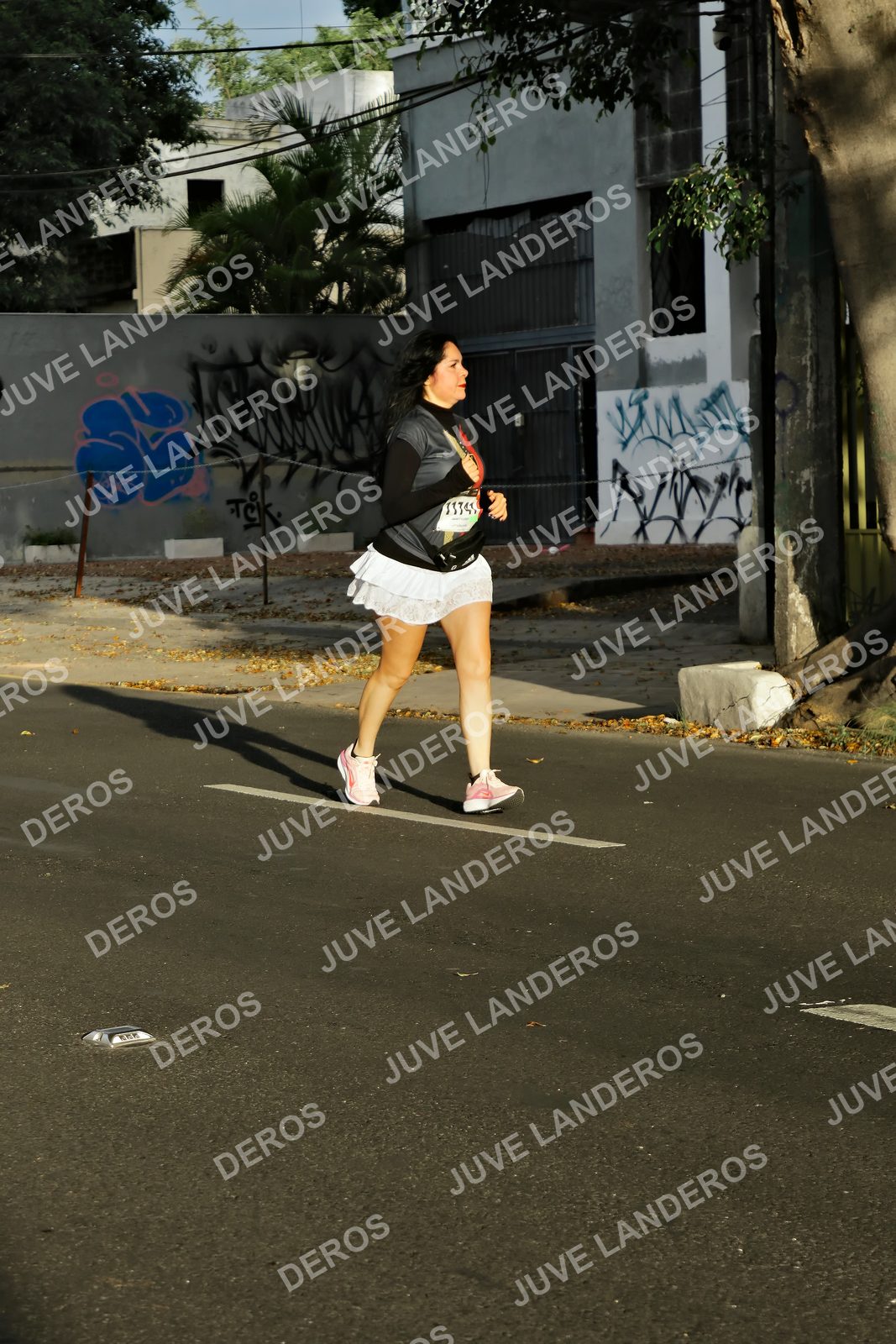Foto de la X Carrera Leones Negros Red Cola 2026 en Rectoría General de la UdeG, Av. Juárez 976 (meta en Av. Enrique Díaz de León y Pedro Moreno), Guadalajara a las 07:37