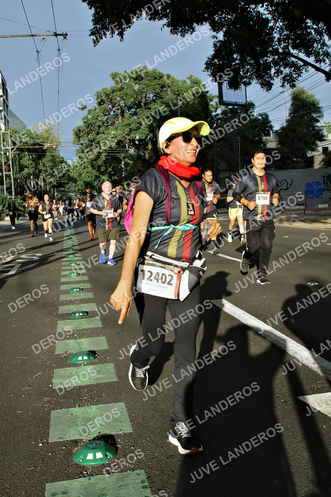 Foto de la X Carrera Leones Negros Red Cola 2026 en Rectoría General de la UdeG, Av. Juárez 976 (meta en Av. Enrique Díaz de León y Pedro Moreno), Guadalajara a las 07:52 · dorsal 12402, 8760, 29