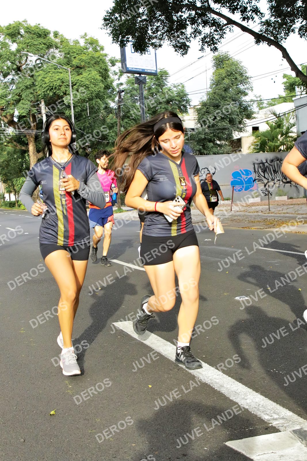 Foto de la X Carrera Leones Negros Red Cola 2026 en Rectoría General de la UdeG, Av. Juárez 976 (meta en Av. Enrique Díaz de León y Pedro Moreno), Guadalajara a las 08:10