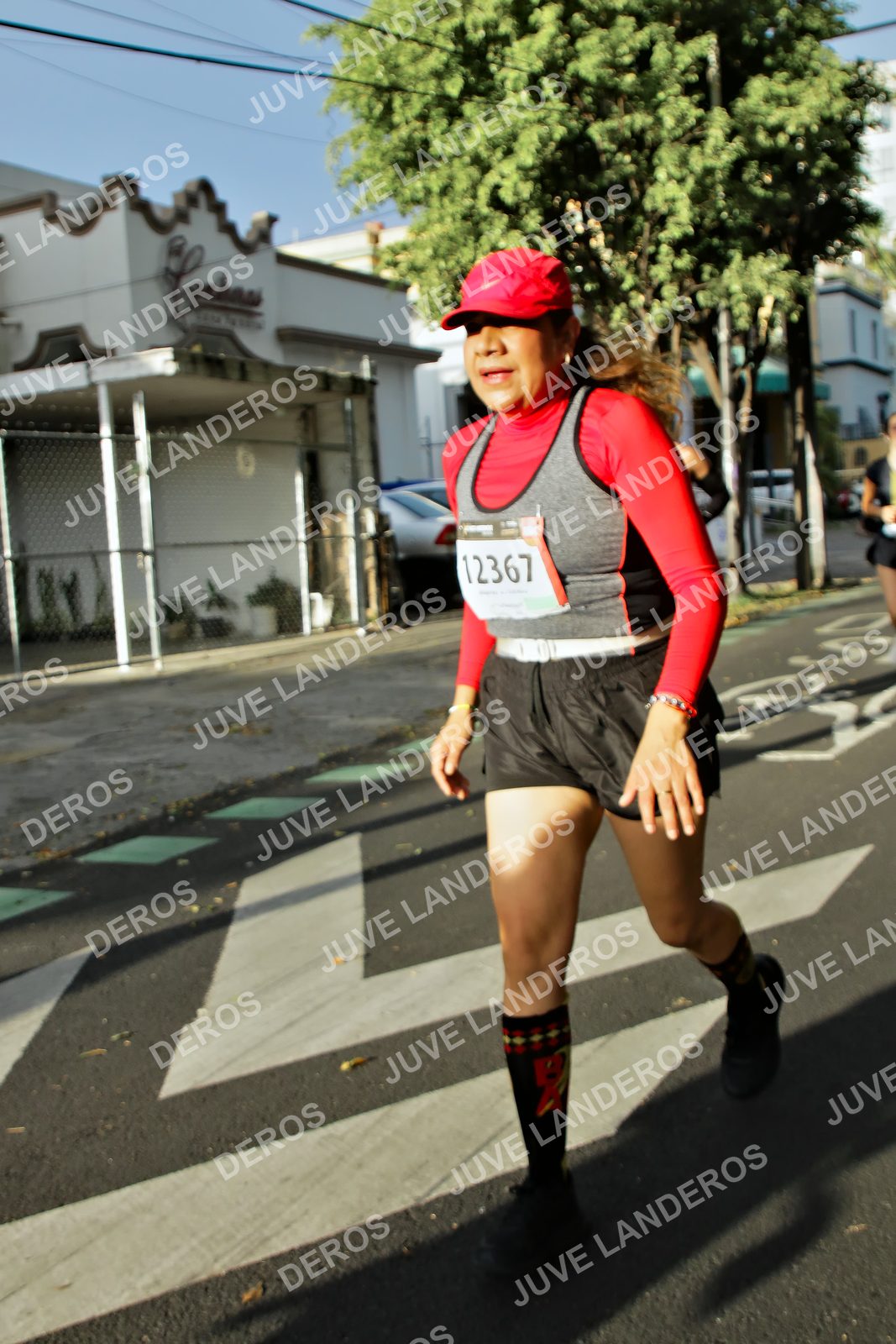 Foto de la X Carrera Leones Negros Red Cola 2026 en Rectoría General de la UdeG, Av. Juárez 976 (meta en Av. Enrique Díaz de León y Pedro Moreno), Guadalajara a las 07:51 · dorsal 12367
