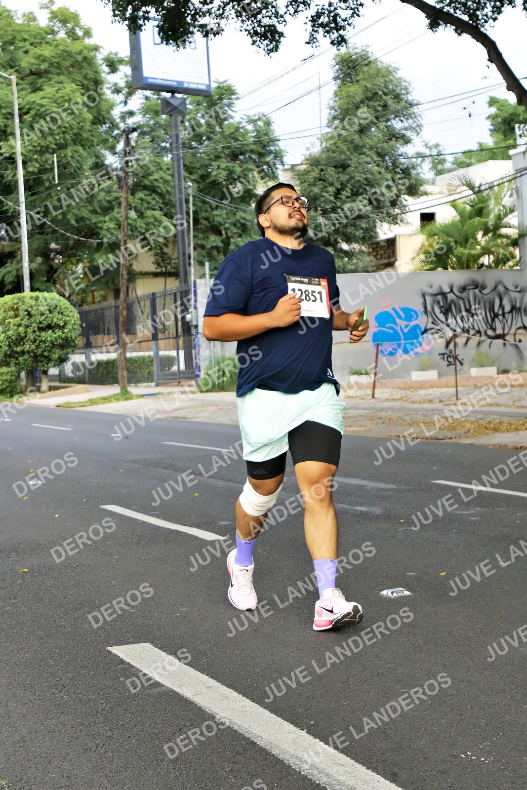 Foto de la X Carrera Leones Negros Red Cola 2026 en Rectoría General de la UdeG, Av. Juárez 976 (meta en Av. Enrique Díaz de León y Pedro Moreno), Guadalajara a las 08:17