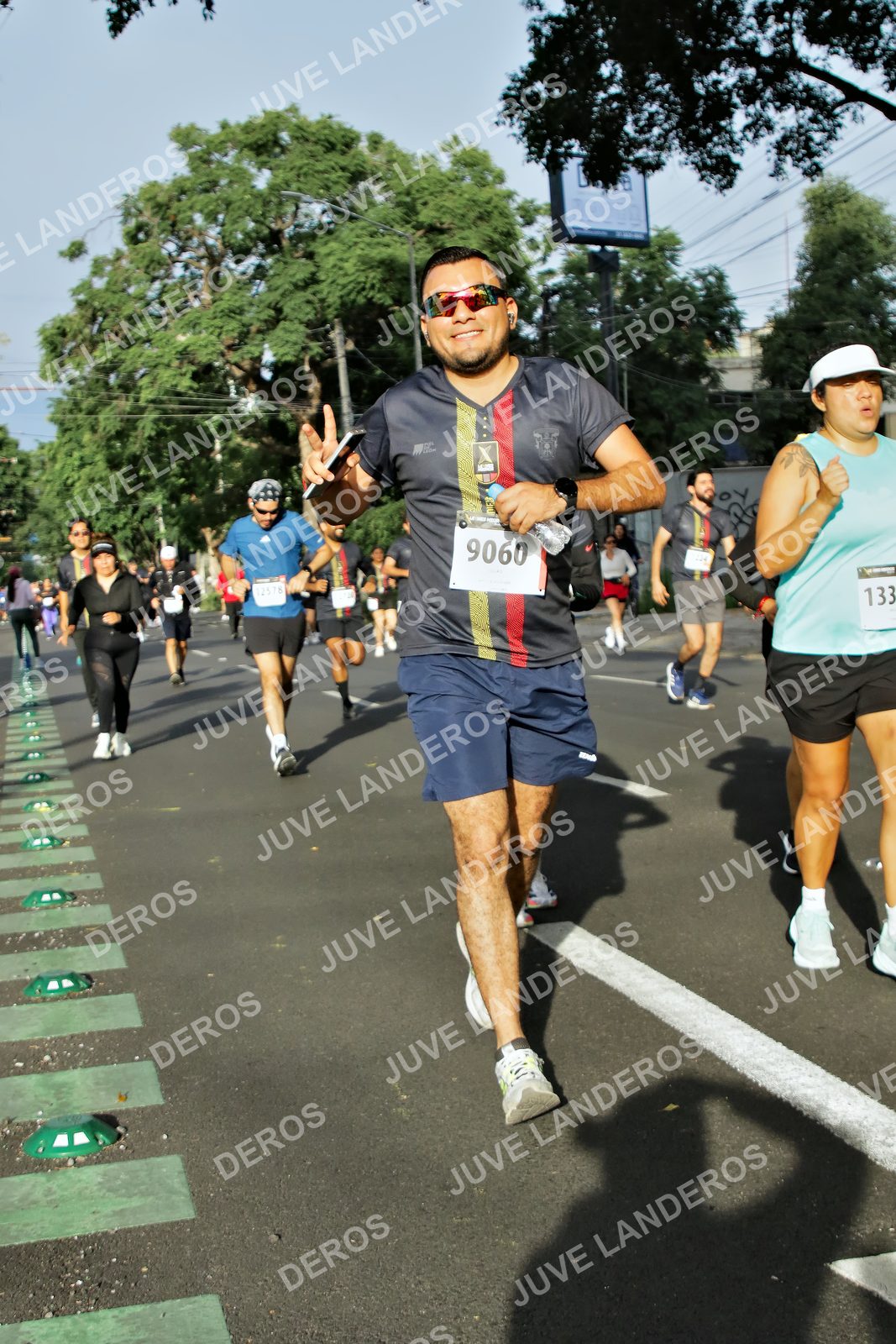 Foto de la X Carrera Leones Negros Red Cola 2026 en Rectoría General de la UdeG, Av. Juárez 976 (meta en Av. Enrique Díaz de León y Pedro Moreno), Guadalajara a las 08:01 · dorsal 9060, 133