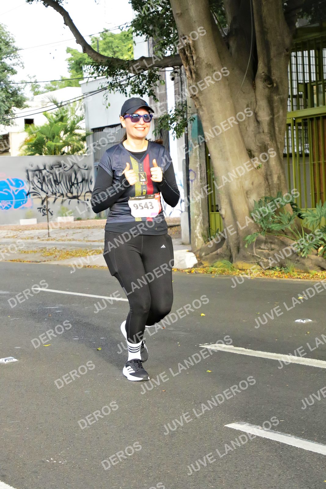 Foto de la X Carrera Leones Negros Red Cola 2026 en Rectoría General de la UdeG, Av. Juárez 976 (meta en Av. Enrique Díaz de León y Pedro Moreno), Guadalajara a las 08:09 · dorsal 9543