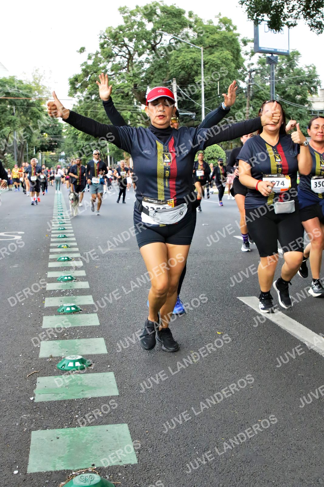 Foto de la X Carrera Leones Negros Red Cola 2026 en Rectoría General de la UdeG, Av. Juárez 976 (meta en Av. Enrique Díaz de León y Pedro Moreno), Guadalajara a las 07:15 · dorsal 74, 350