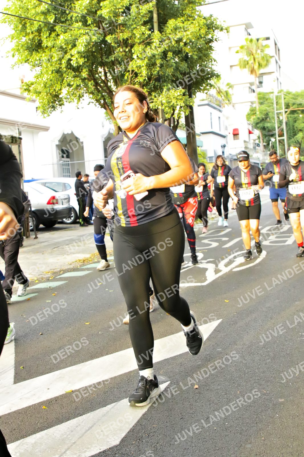 Foto de la X Carrera Leones Negros Red Cola 2026 en Rectoría General de la UdeG, Av. Juárez 976 (meta en Av. Enrique Díaz de León y Pedro Moreno), Guadalajara a las 07:22