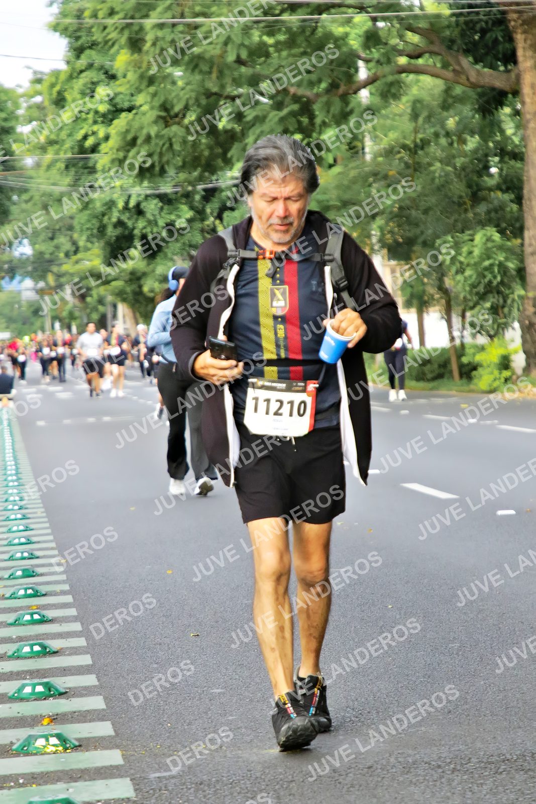 Foto de la X Carrera Leones Negros Red Cola 2026 en Rectoría General de la UdeG, Av. Juárez 976 (meta en Av. Enrique Díaz de León y Pedro Moreno), Guadalajara a las 08:19 · dorsal 11210