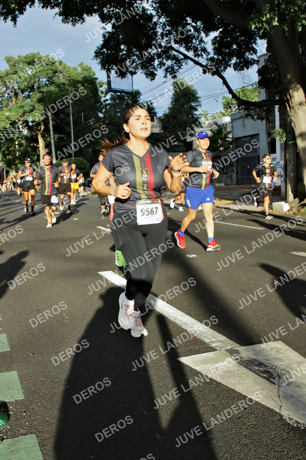 Foto de la X Carrera Leones Negros Red Cola 2026 en Rectoría General de la UdeG, Av. Juárez 976 (meta en Av. Enrique Díaz de León y Pedro Moreno), Guadalajara a las 07:47 · dorsal 9567