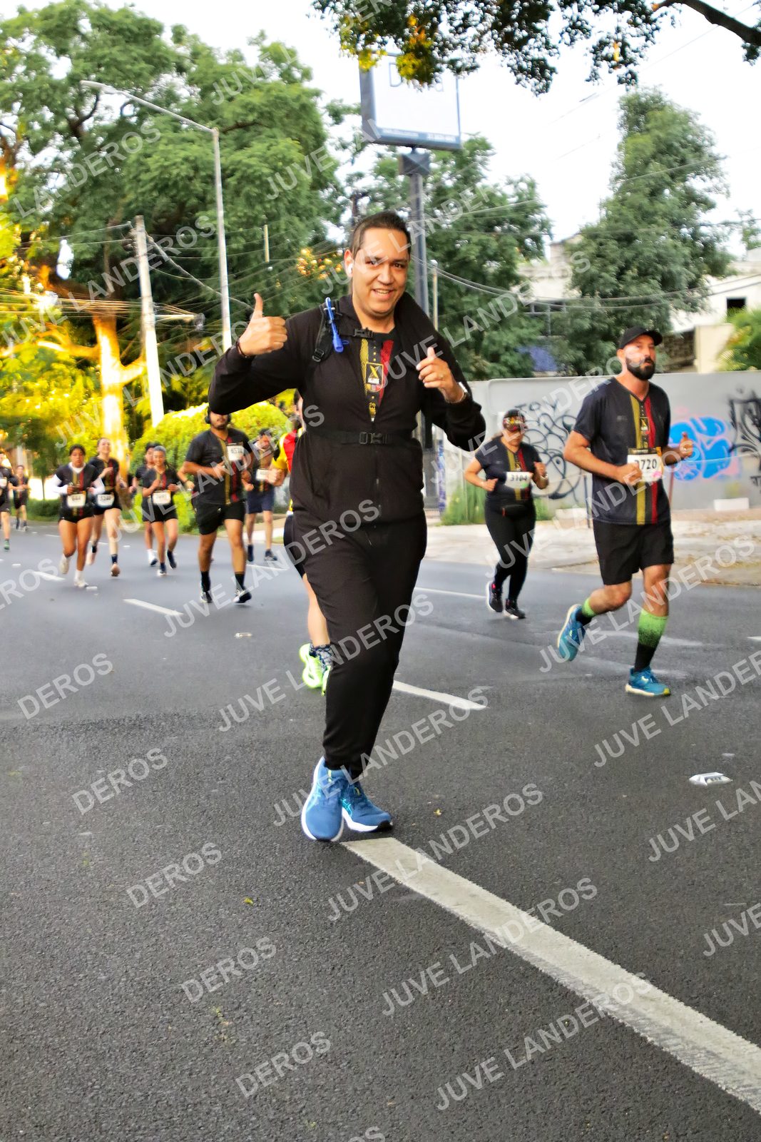 Foto de la X Carrera Leones Negros Red Cola 2026 en Rectoría General de la UdeG, Av. Juárez 976 (meta en Av. Enrique Díaz de León y Pedro Moreno), Guadalajara a las 05:03 · dorsal 720