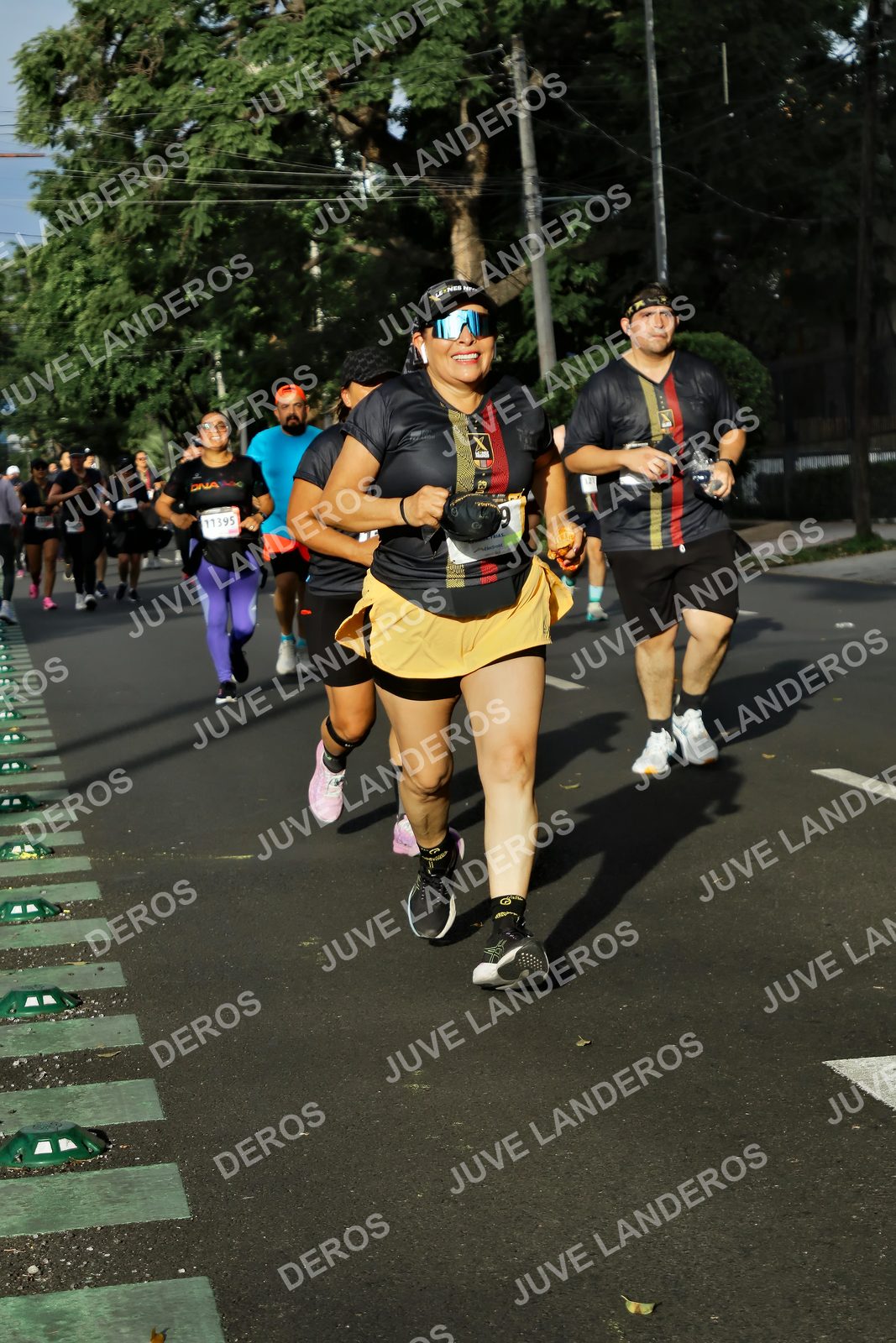 Foto de la X Carrera Leones Negros Red Cola 2026 en Rectoría General de la UdeG, Av. Juárez 976 (meta en Av. Enrique Díaz de León y Pedro Moreno), Guadalajara a las 08:01 · dorsal 11395