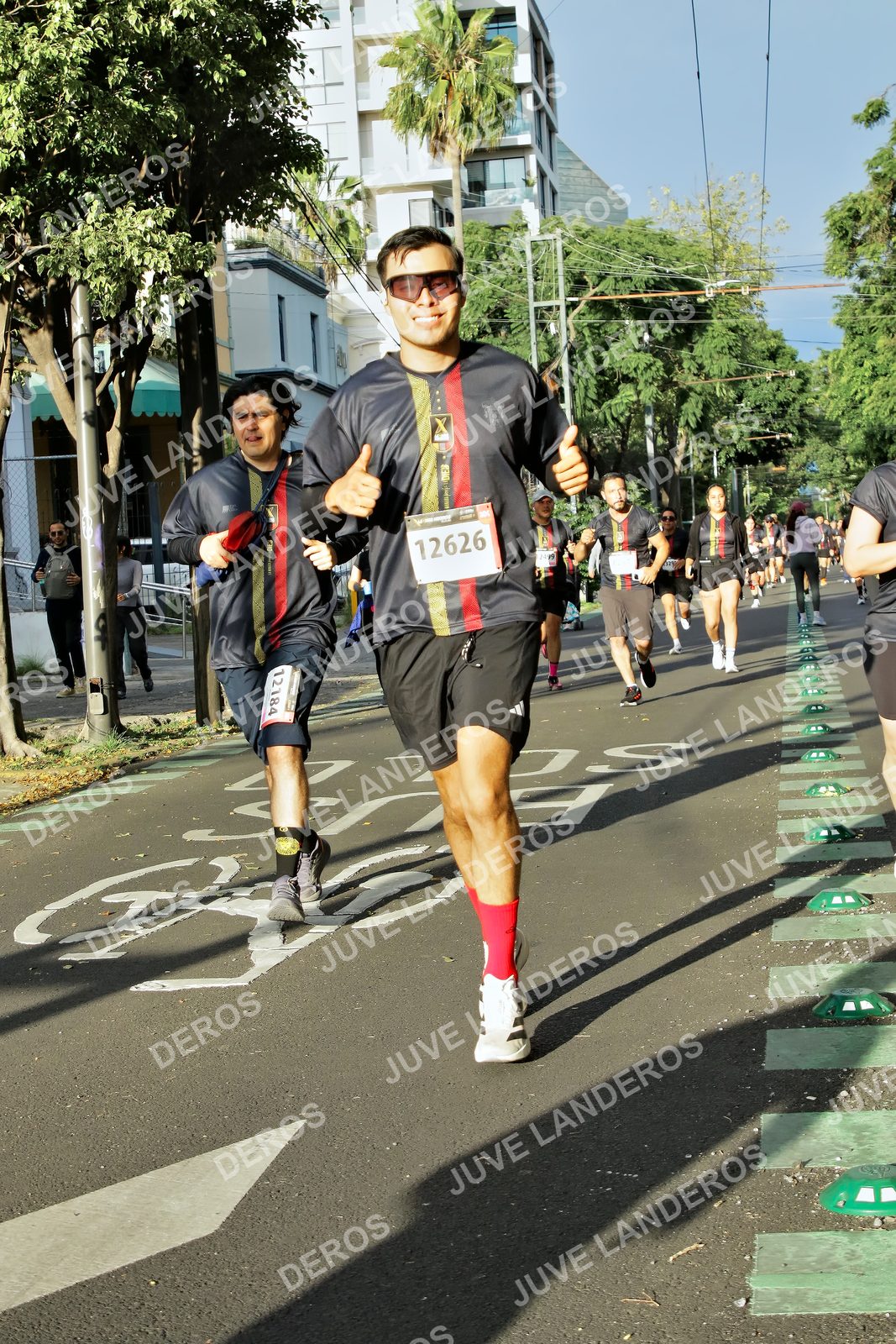 Foto de la X Carrera Leones Negros Red Cola 2026 en Rectoría General de la UdeG, Av. Juárez 976 (meta en Av. Enrique Díaz de León y Pedro Moreno), Guadalajara a las 07:49 · dorsal 12626, 12184