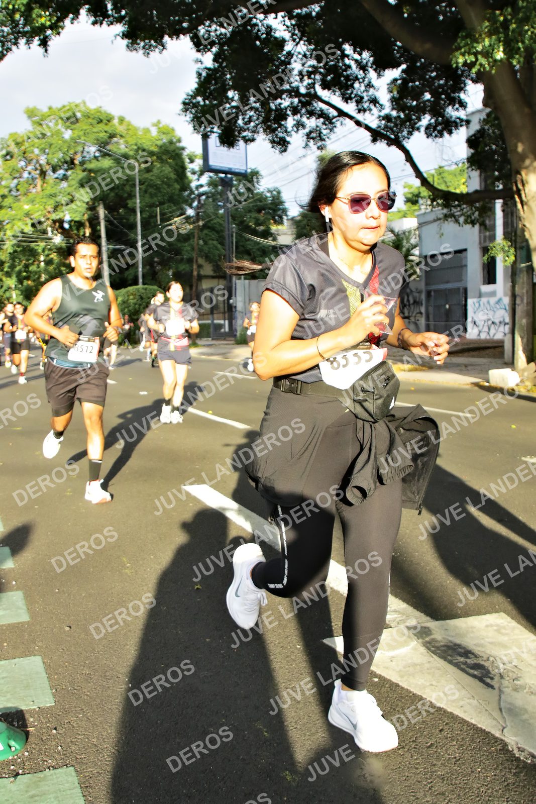 Foto de la X Carrera Leones Negros Red Cola 2026 en Rectoría General de la UdeG, Av. Juárez 976 (meta en Av. Enrique Díaz de León y Pedro Moreno), Guadalajara a las 07:46