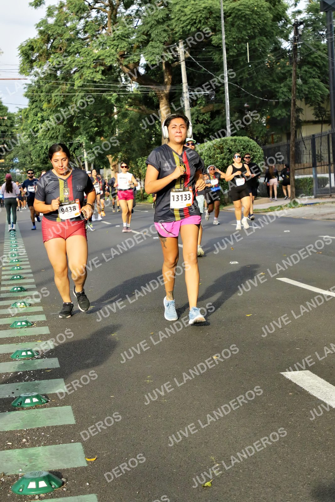 Foto de la X Carrera Leones Negros Red Cola 2026 en Rectoría General de la UdeG, Av. Juárez 976 (meta en Av. Enrique Díaz de León y Pedro Moreno), Guadalajara a las 08:02 · dorsal 13133, 9438
