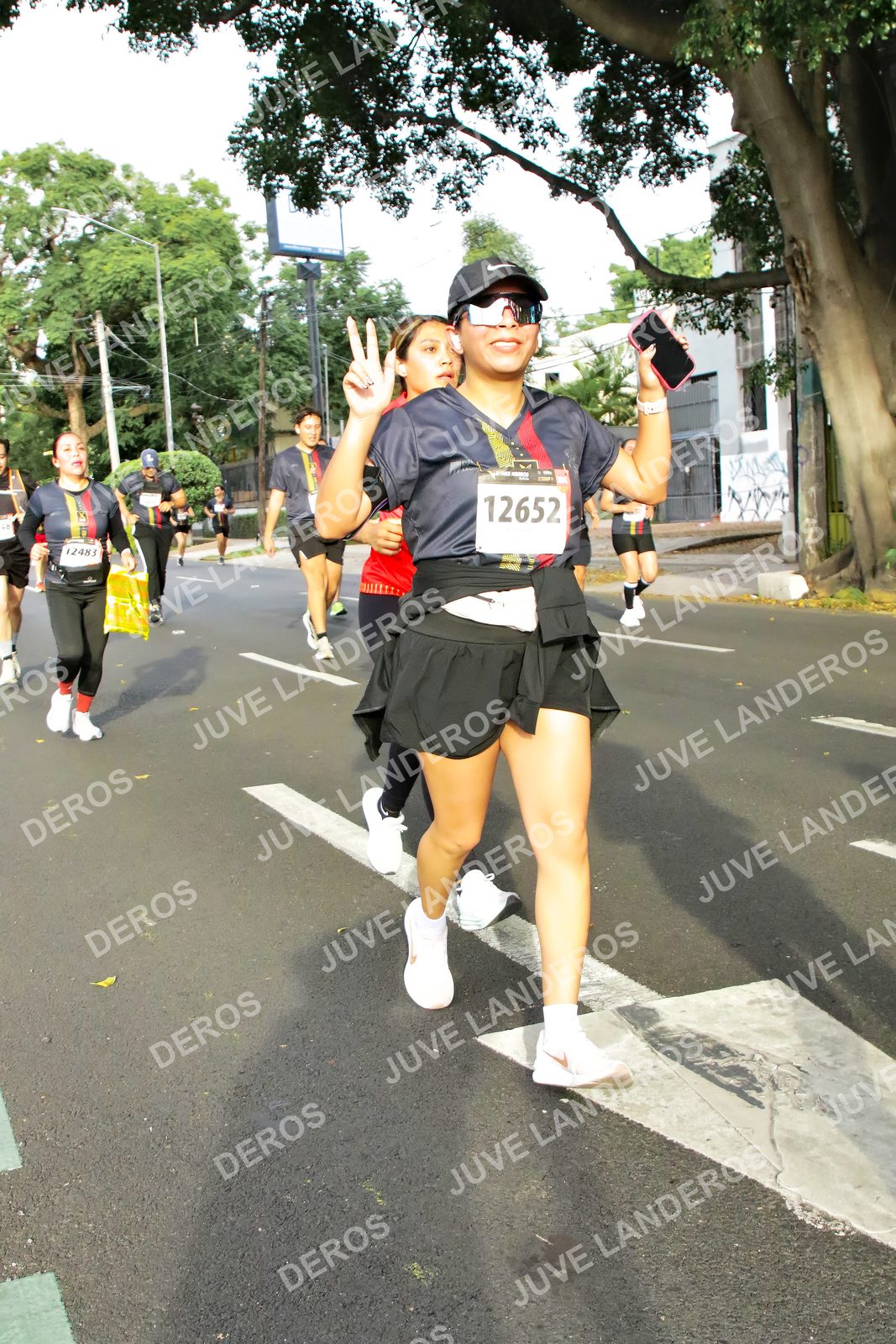 Foto de la X Carrera Leones Negros Red Cola 2026 en Rectoría General de la UdeG, Av. Juárez 976 (meta en Av. Enrique Díaz de León y Pedro Moreno), Guadalajara a las 08:05 · dorsal 12652, 12483