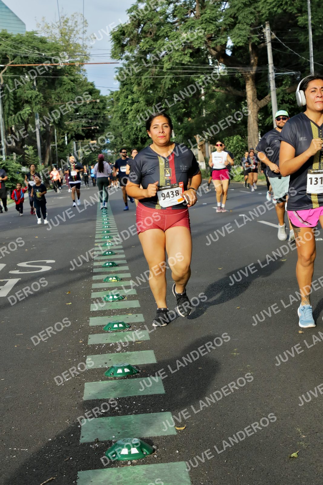 Foto de la X Carrera Leones Negros Red Cola 2026 en Rectoría General de la UdeG, Av. Juárez 976 (meta en Av. Enrique Díaz de León y Pedro Moreno), Guadalajara a las 08:02 · dorsal 131, 9438