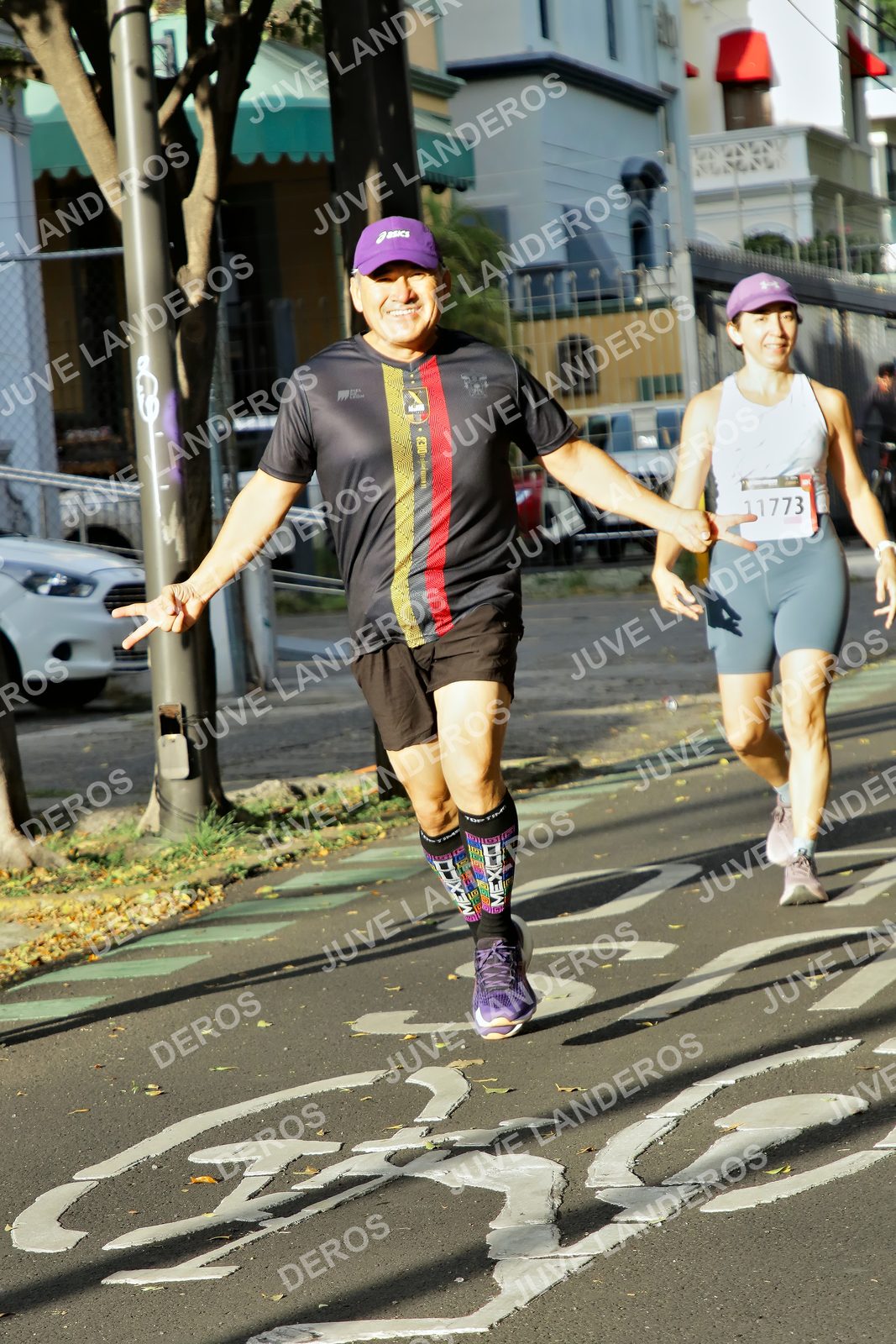 Foto de la X Carrera Leones Negros Red Cola 2026 en Rectoría General de la UdeG, Av. Juárez 976 (meta en Av. Enrique Díaz de León y Pedro Moreno), Guadalajara a las 07:55 · dorsal 11773