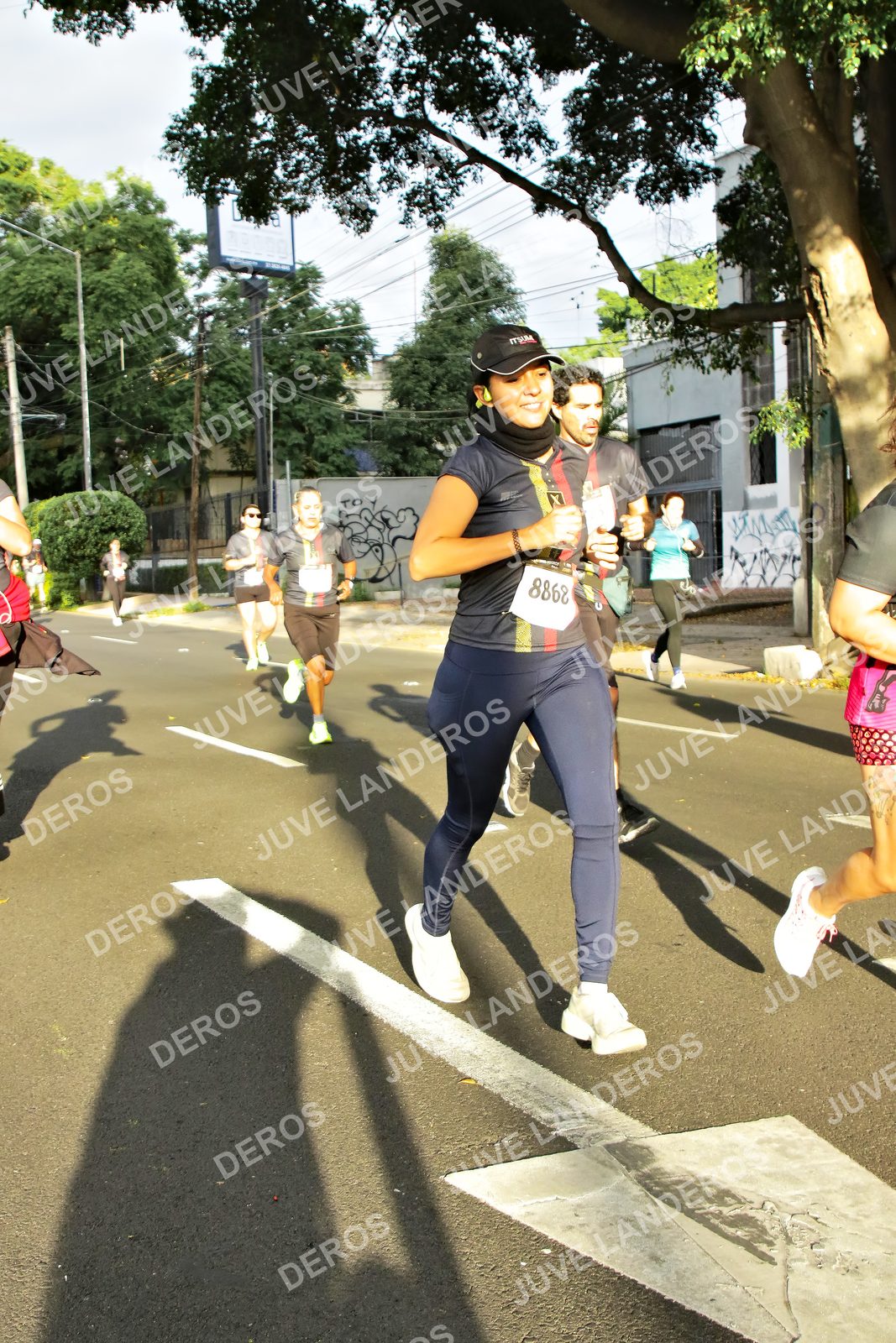 Foto de la X Carrera Leones Negros Red Cola 2026 en Rectoría General de la UdeG, Av. Juárez 976 (meta en Av. Enrique Díaz de León y Pedro Moreno), Guadalajara a las 07:41 · dorsal 8868