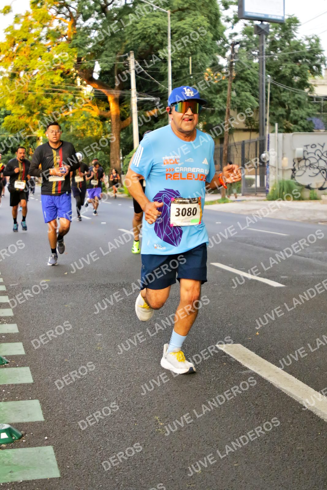 Foto de la X Carrera Leones Negros Red Cola 2026 en Rectoría General de la UdeG, Av. Juárez 976 (meta en Av. Enrique Díaz de León y Pedro Moreno), Guadalajara a las 05:00 · dorsal 3080