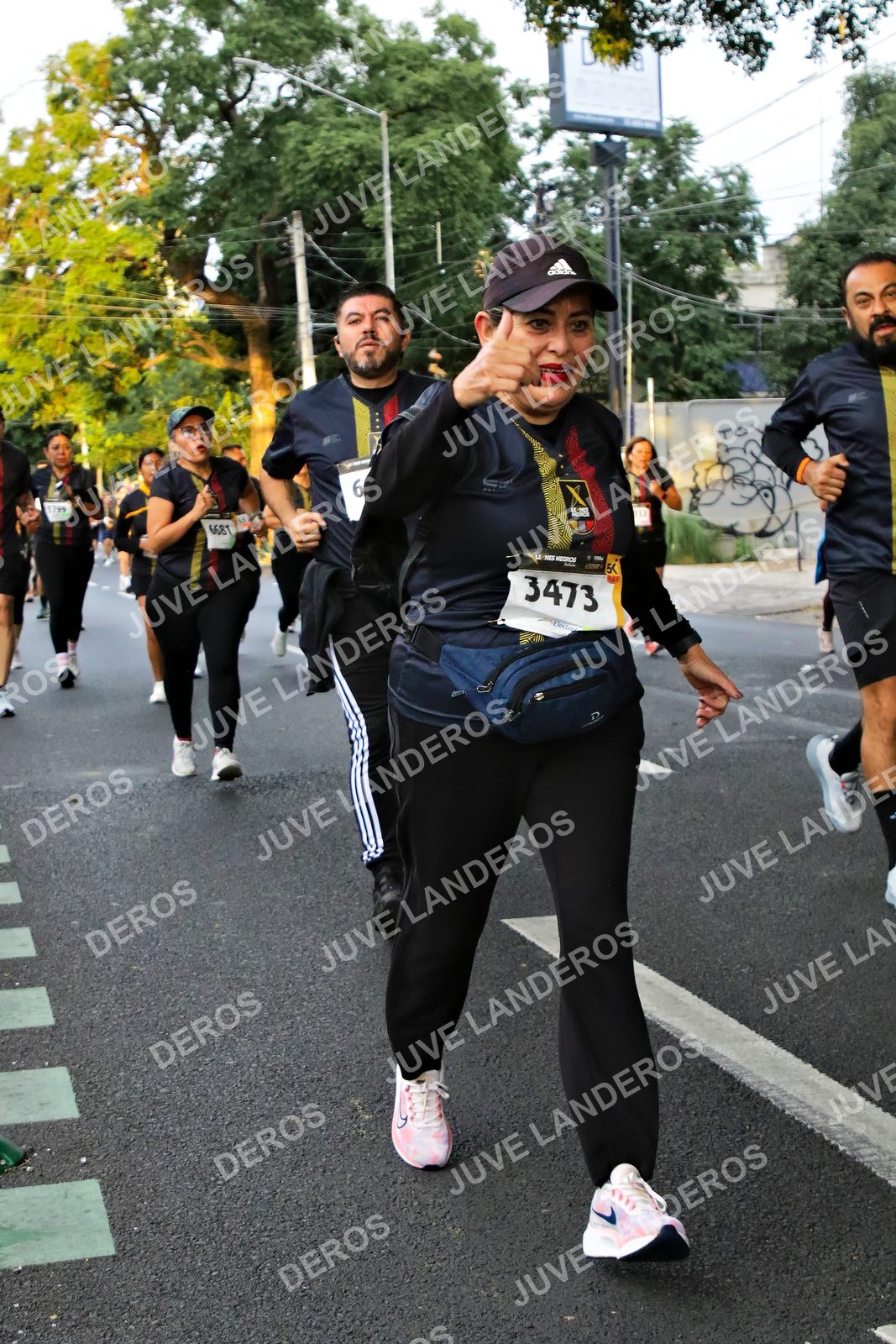 Foto de la X Carrera Leones Negros Red Cola 2026 en Rectoría General de la UdeG, Av. Juárez 976 (meta en Av. Enrique Díaz de León y Pedro Moreno), Guadalajara a las 05:06 · dorsal 3473, 5799