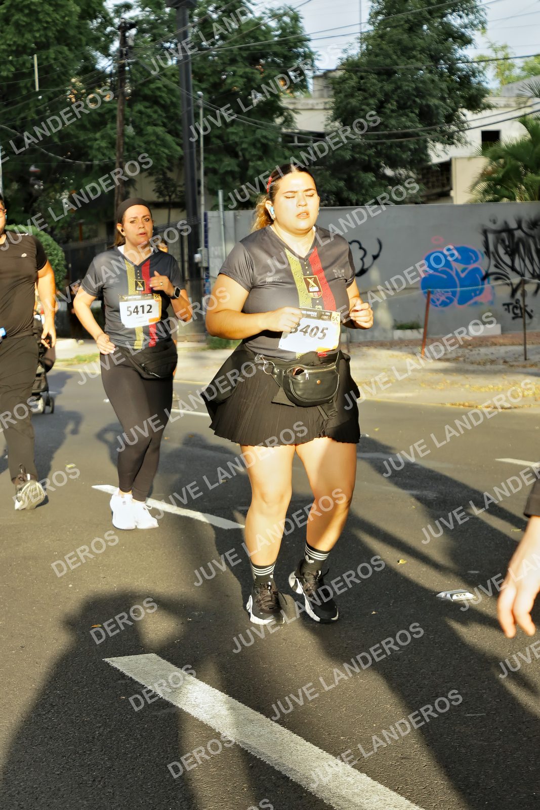 Foto de la X Carrera Leones Negros Red Cola 2026 en Rectoría General de la UdeG, Av. Juárez 976 (meta en Av. Enrique Díaz de León y Pedro Moreno), Guadalajara a las 07:31 · dorsal 5412