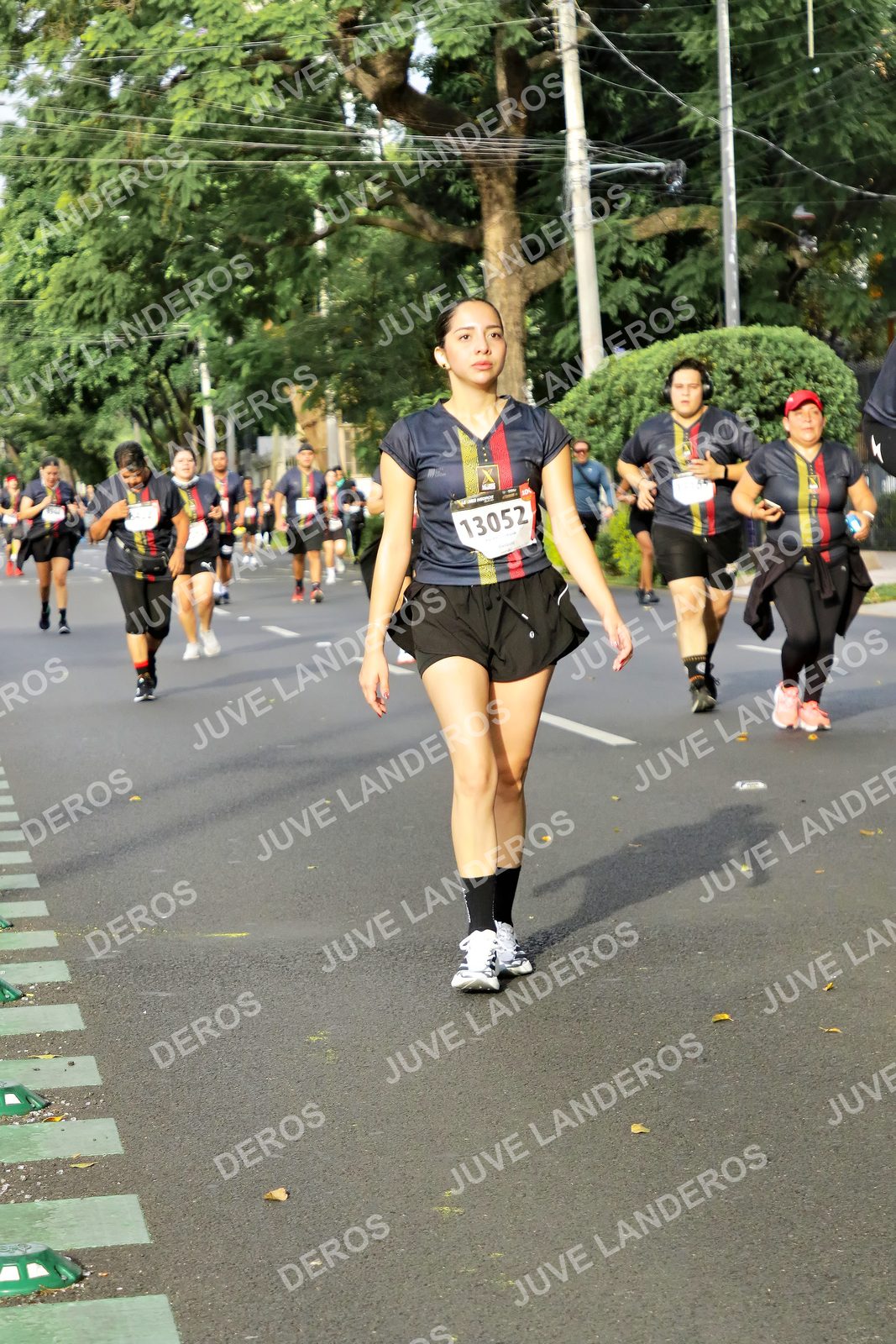 Foto de la X Carrera Leones Negros Red Cola 2026 en Rectoría General de la UdeG, Av. Juárez 976 (meta en Av. Enrique Díaz de León y Pedro Moreno), Guadalajara a las 08:12 · dorsal 13052
