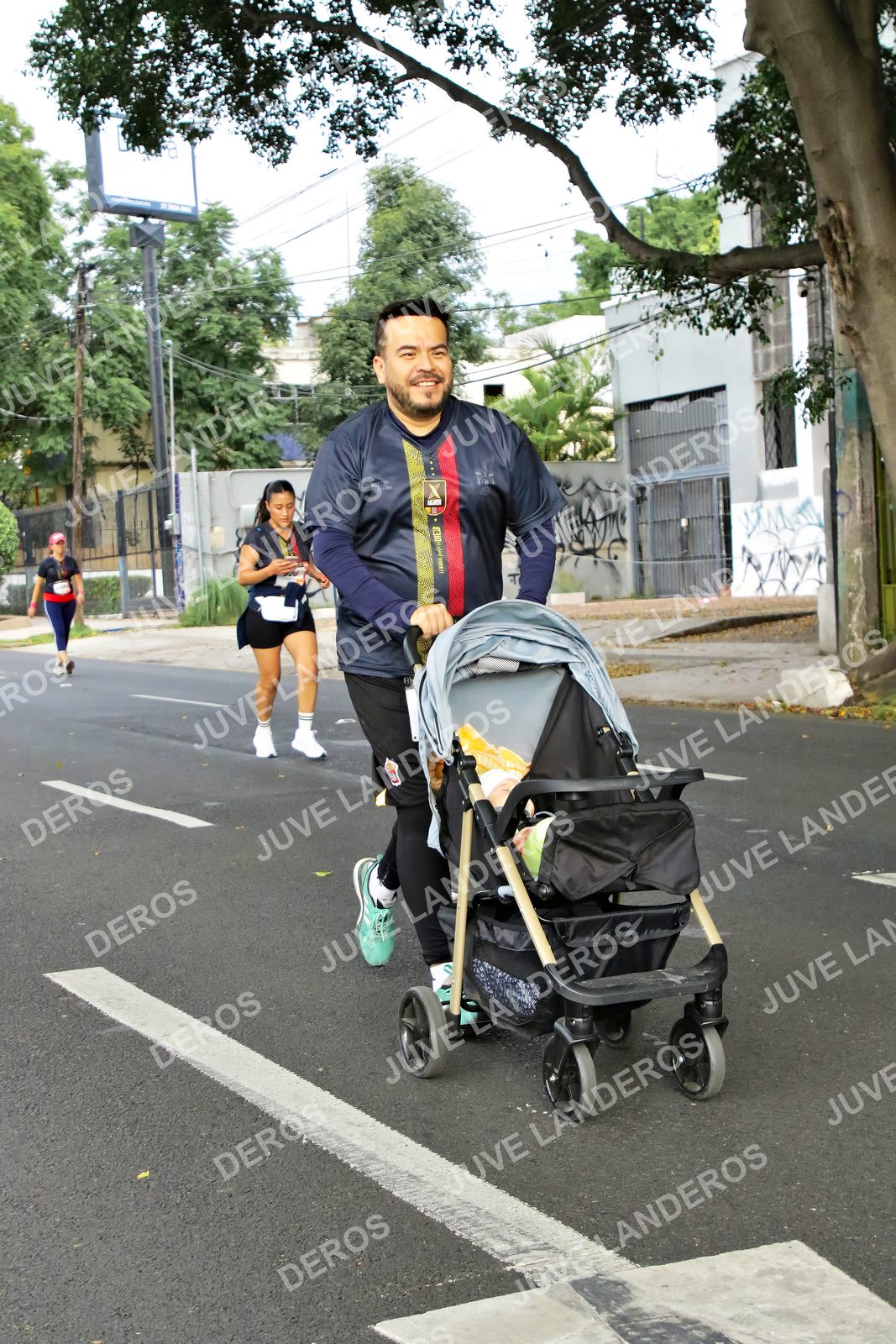 Foto de la X Carrera Leones Negros Red Cola 2026 en Rectoría General de la UdeG, Av. Juárez 976 (meta en Av. Enrique Díaz de León y Pedro Moreno), Guadalajara a las 08:20