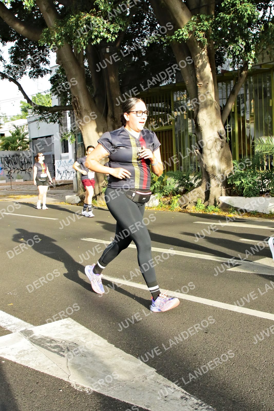 Foto de la X Carrera Leones Negros Red Cola 2026 en Rectoría General de la UdeG, Av. Juárez 976 (meta en Av. Enrique Díaz de León y Pedro Moreno), Guadalajara a las 08:01