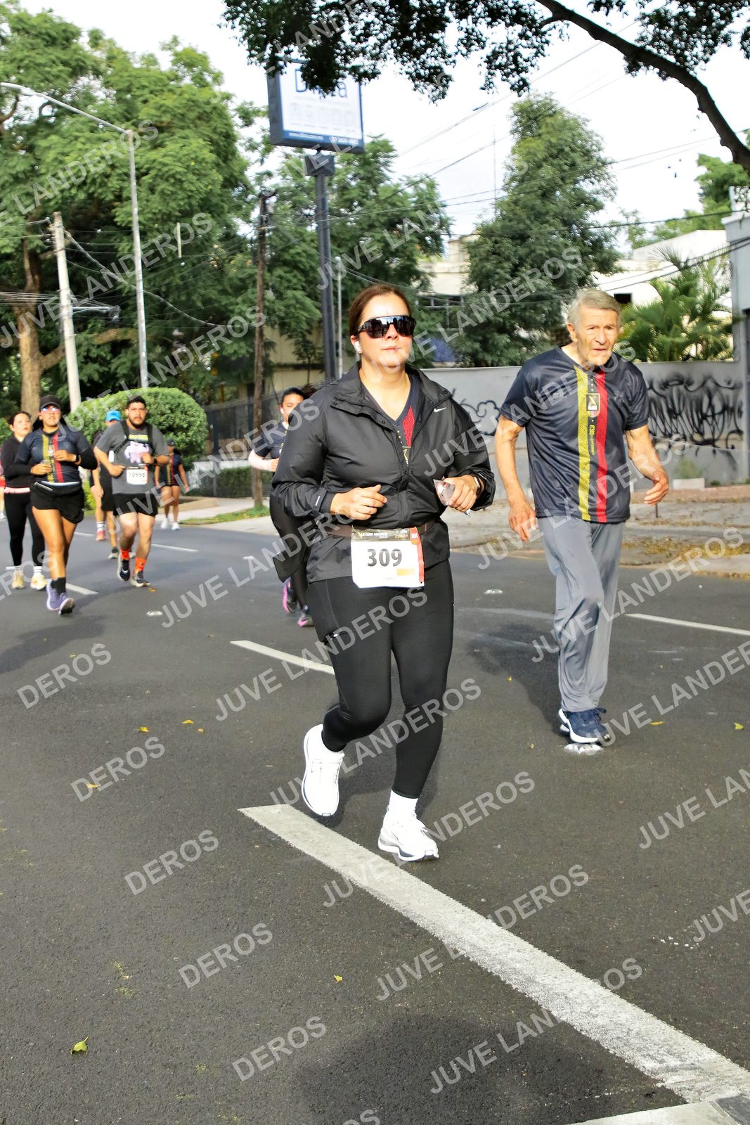 Foto de la X Carrera Leones Negros Red Cola 2026 en Rectoría General de la UdeG, Av. Juárez 976 (meta en Av. Enrique Díaz de León y Pedro Moreno), Guadalajara a las 08:09 · dorsal 309