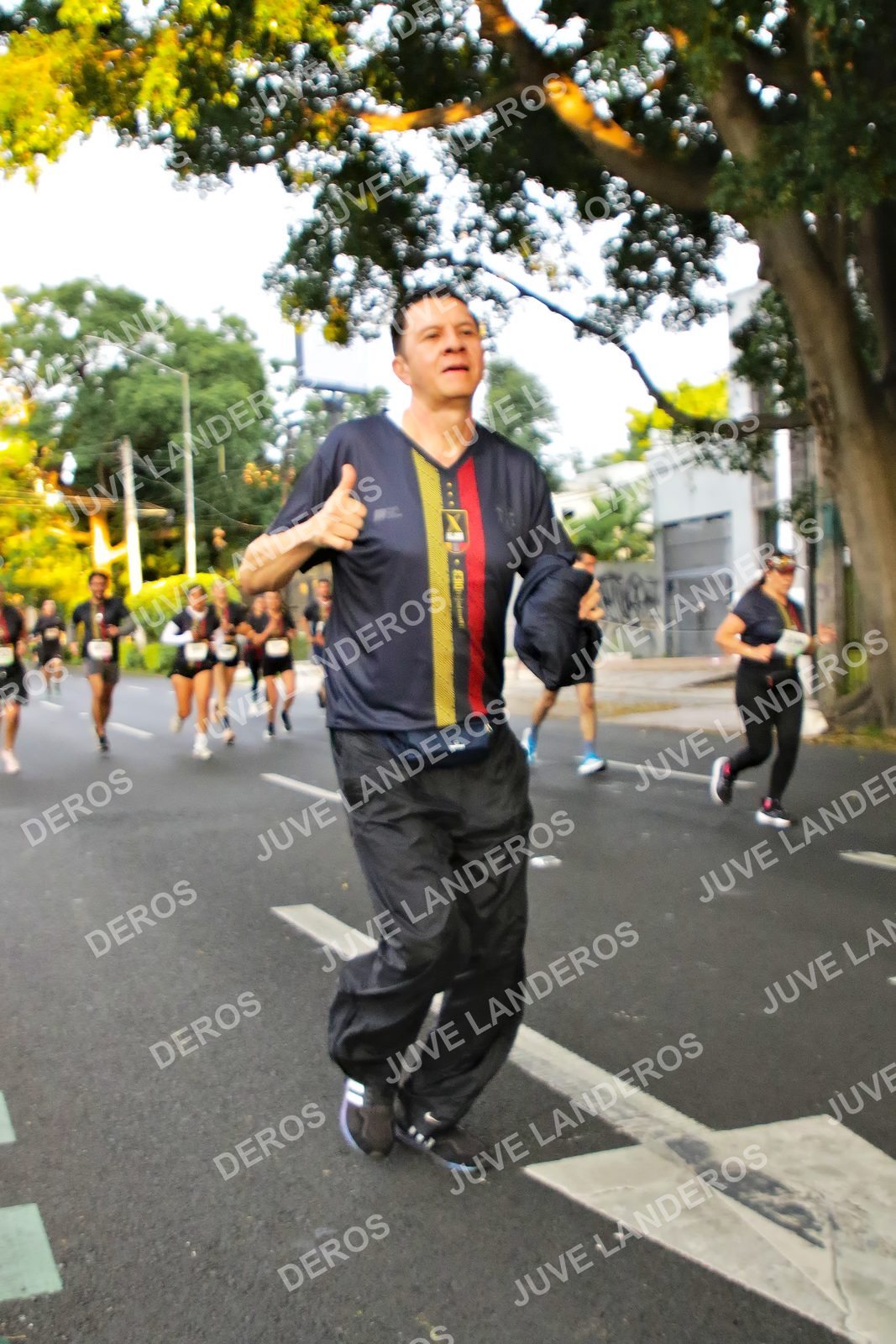 Foto de la X Carrera Leones Negros Red Cola 2026 en Rectoría General de la UdeG, Av. Juárez 976 (meta en Av. Enrique Díaz de León y Pedro Moreno), Guadalajara a las 05:03