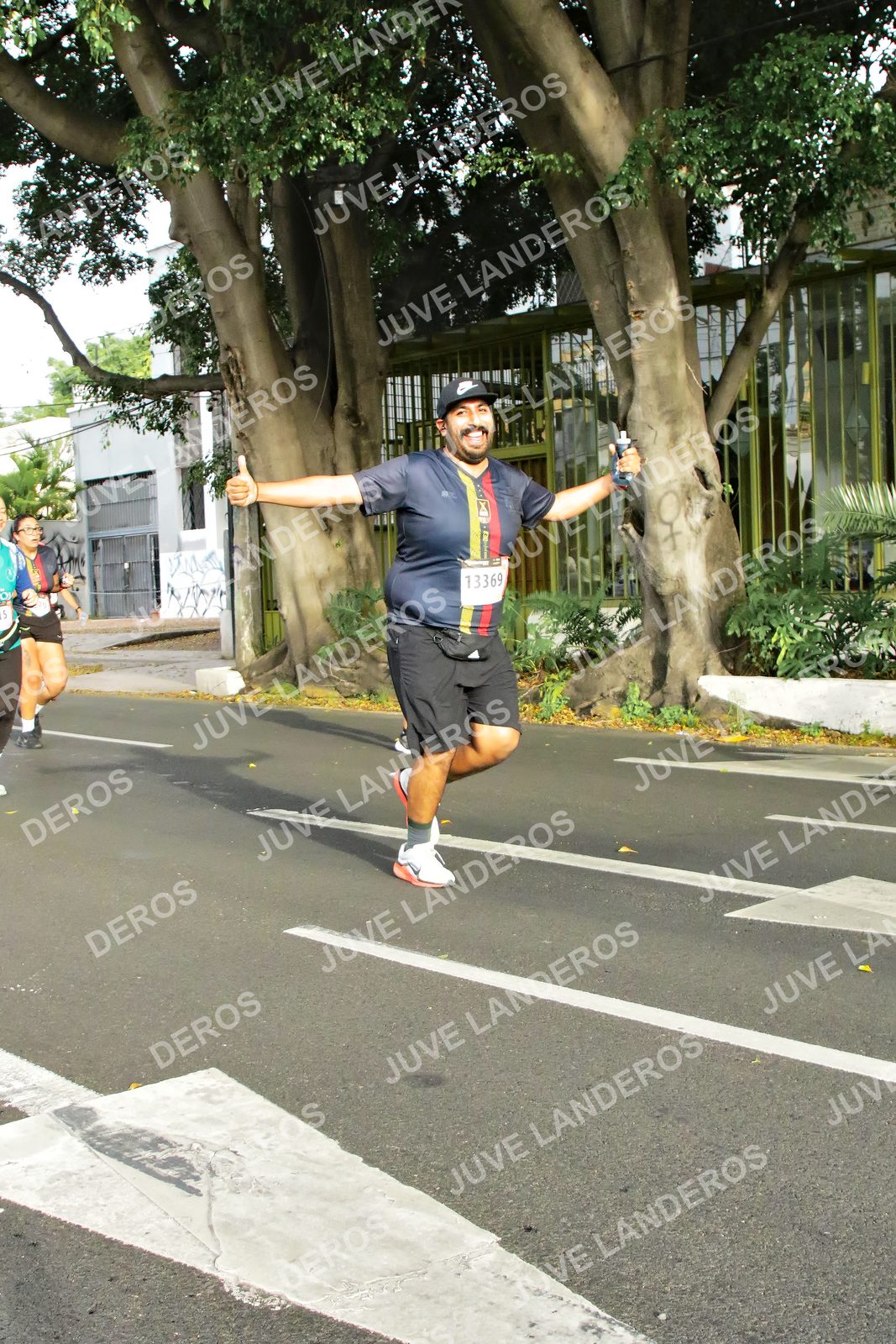 Foto de la X Carrera Leones Negros Red Cola 2026 en Rectoría General de la UdeG, Av. Juárez 976 (meta en Av. Enrique Díaz de León y Pedro Moreno), Guadalajara a las 08:09 · dorsal 13369