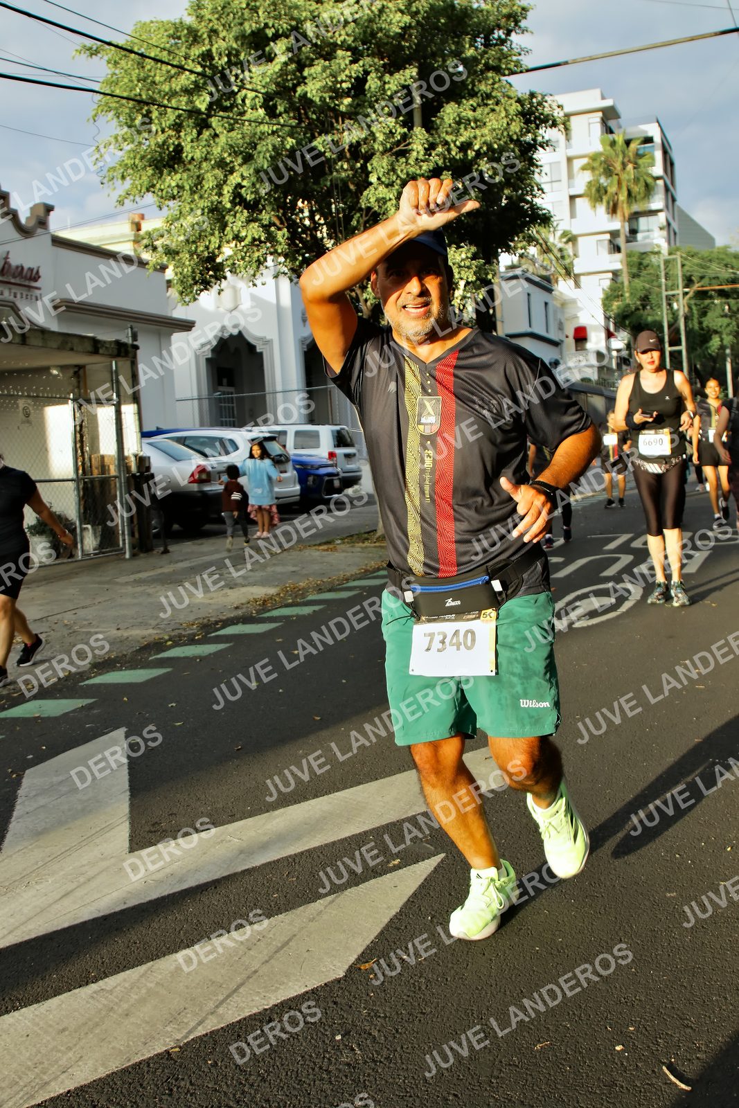 Foto de la X Carrera Leones Negros Red Cola 2026 en Rectoría General de la UdeG, Av. Juárez 976 (meta en Av. Enrique Díaz de León y Pedro Moreno), Guadalajara a las 07:31 · dorsal 7340, 6690