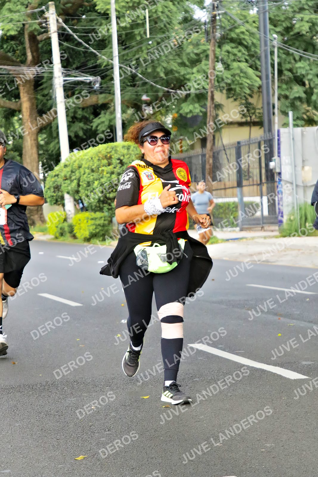 Foto de la X Carrera Leones Negros Red Cola 2026 en Rectoría General de la UdeG, Av. Juárez 976 (meta en Av. Enrique Díaz de León y Pedro Moreno), Guadalajara a las 08:16
