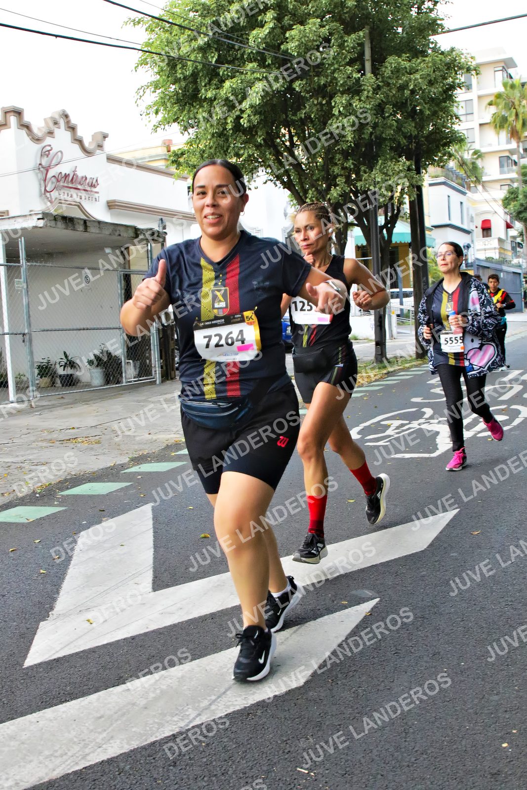 Foto de la X Carrera Leones Negros Red Cola 2026 en Rectoría General de la UdeG, Av. Juárez 976 (meta en Av. Enrique Díaz de León y Pedro Moreno), Guadalajara a las 05:12 · dorsal 7264, 125, 5555