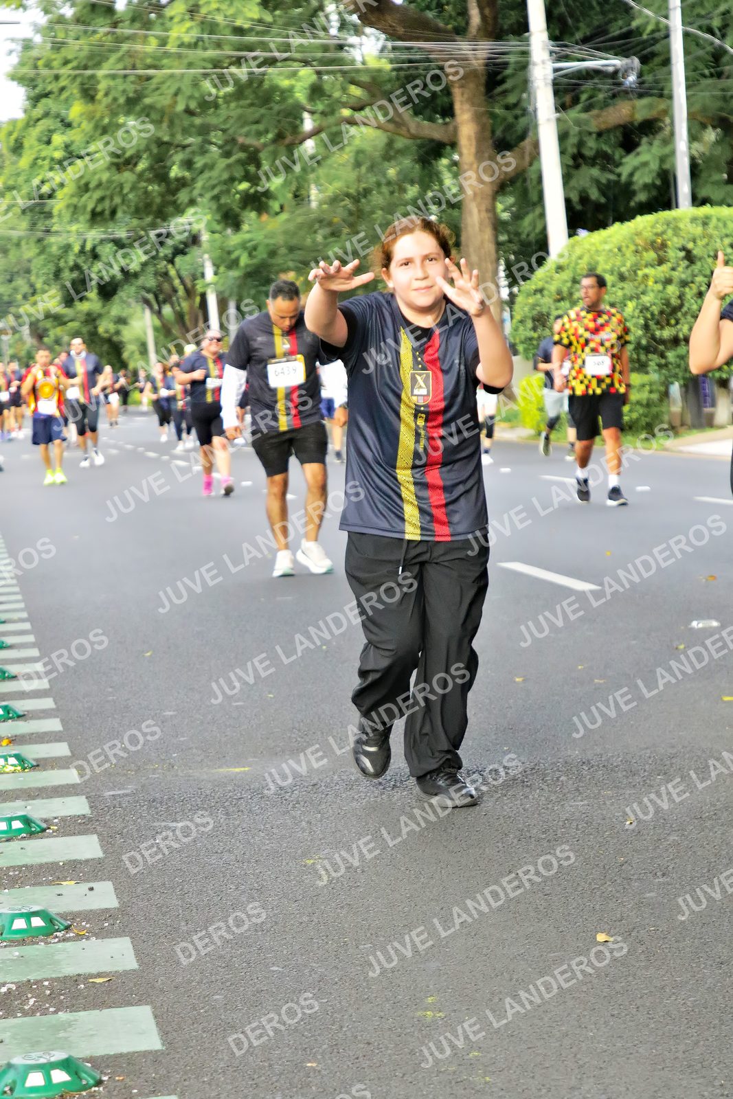 Foto de la X Carrera Leones Negros Red Cola 2026 en Rectoría General de la UdeG, Av. Juárez 976 (meta en Av. Enrique Díaz de León y Pedro Moreno), Guadalajara a las 08:14