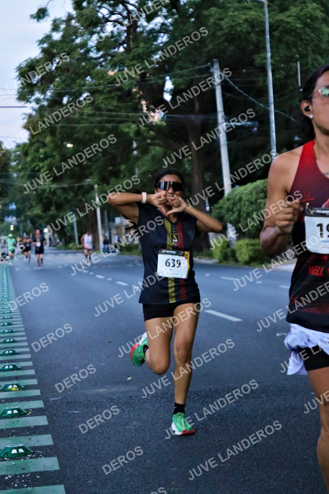 Foto de la X Carrera Leones Negros Red Cola 2026 en Rectoría General de la UdeG, Av. Juárez 976 (meta en Av. Enrique Díaz de León y Pedro Moreno), Guadalajara a las 04:53 · dorsal 639