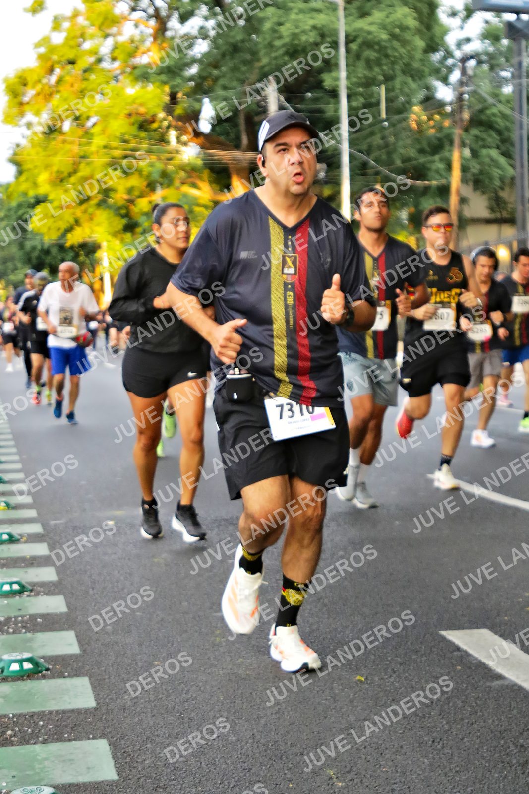 Foto de la X Carrera Leones Negros Red Cola 2026 en Rectoría General de la UdeG, Av. Juárez 976 (meta en Av. Enrique Díaz de León y Pedro Moreno), Guadalajara a las 05:04 · dorsal 7310